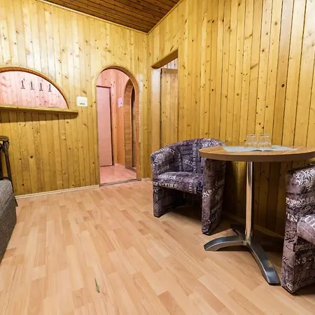 Отель Hotel Krpacovo